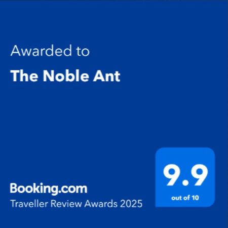 The Noble Ant Hotel George Luaran gambar